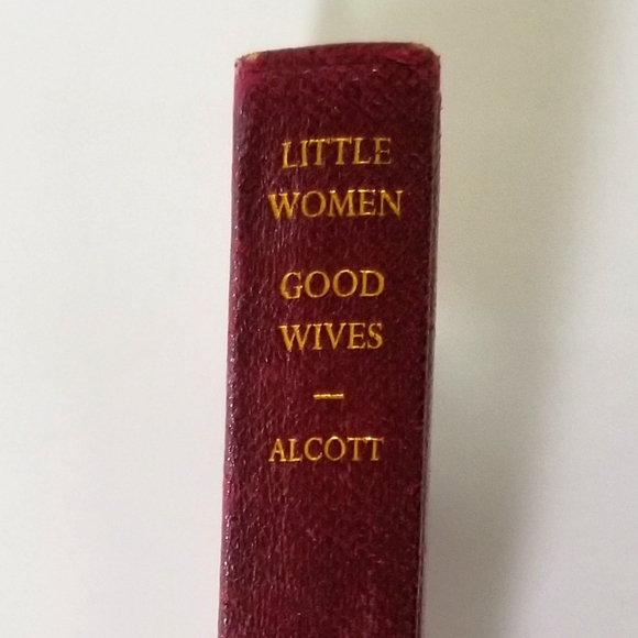Vintage book "Little Women" "Good Wives" - Picture 1 of 3